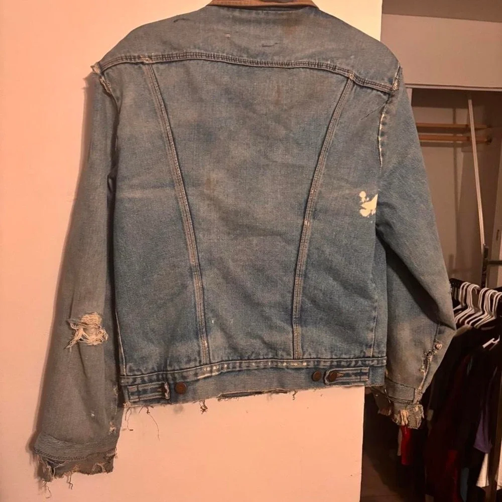 Vintage 90's Blue wrangler denim jacket distressed